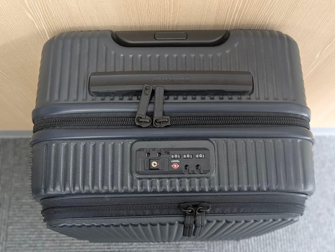 じゃがりこInnovator（イノベーター）スーツケース キャリーケース