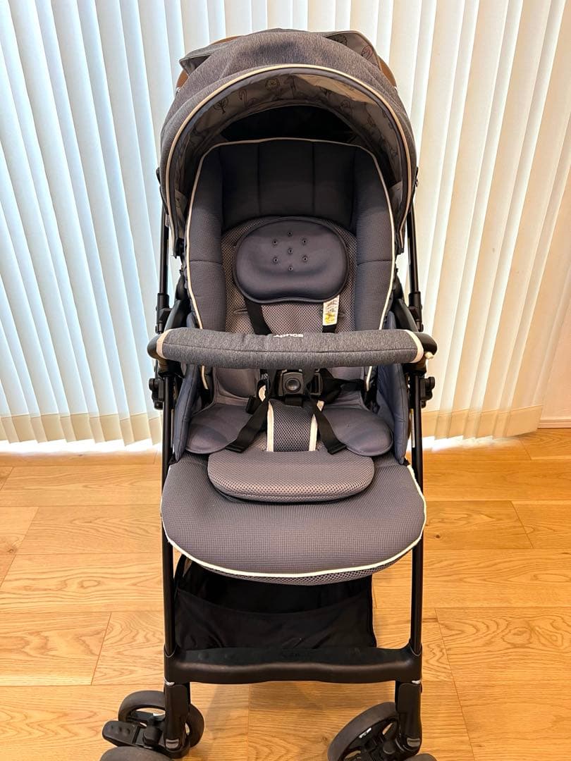 美品Aprica ラクーナビッテクッション A型 両対面 1ヶ月〜 軽量