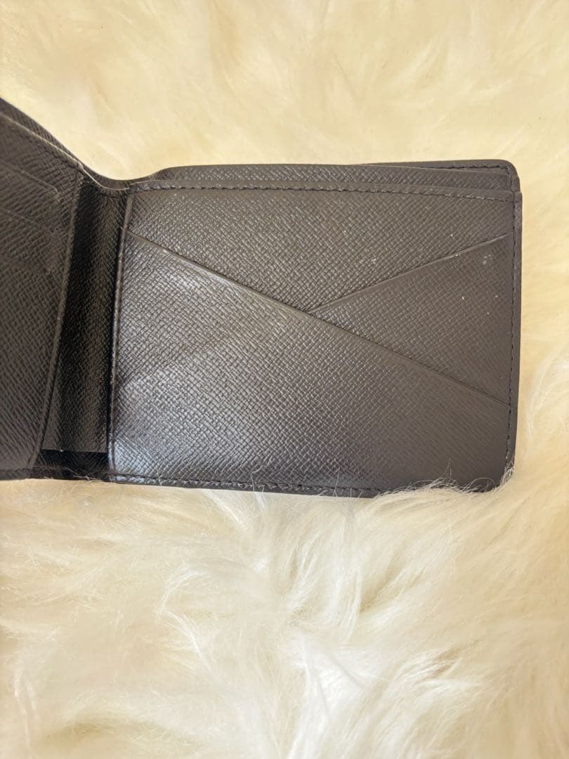 LOUIS VUITTON ルイ・ヴィトン ダミエ　二つ折り財布