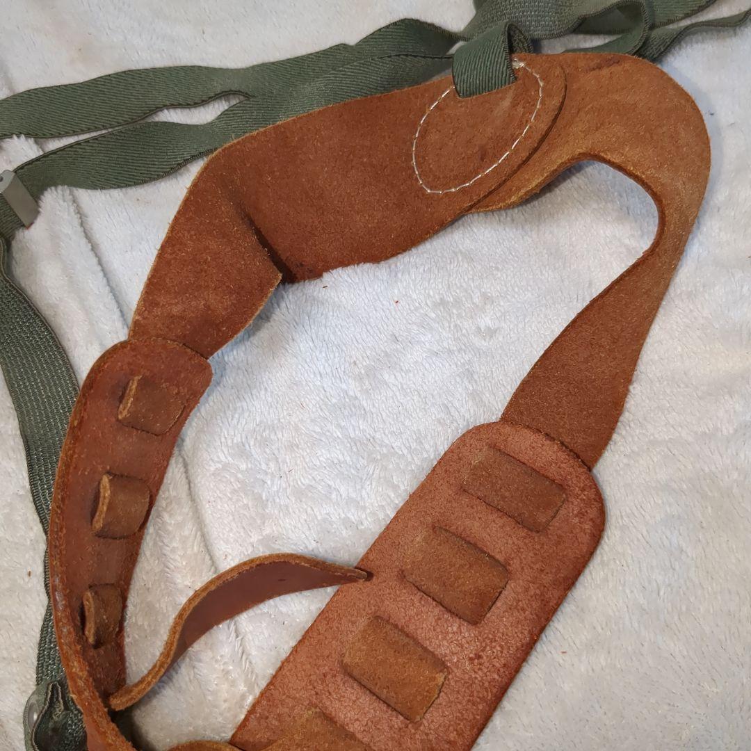 珍品　多種ピストル対応　バネ固定式　ショルダーレザーホルスター