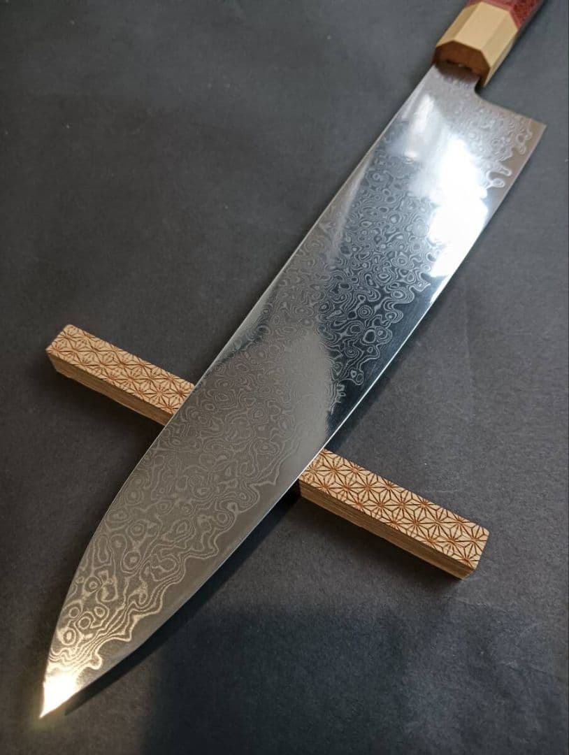 67層ダマスカスV金10号ステンレス牛刀240mm 花梨八角柄
