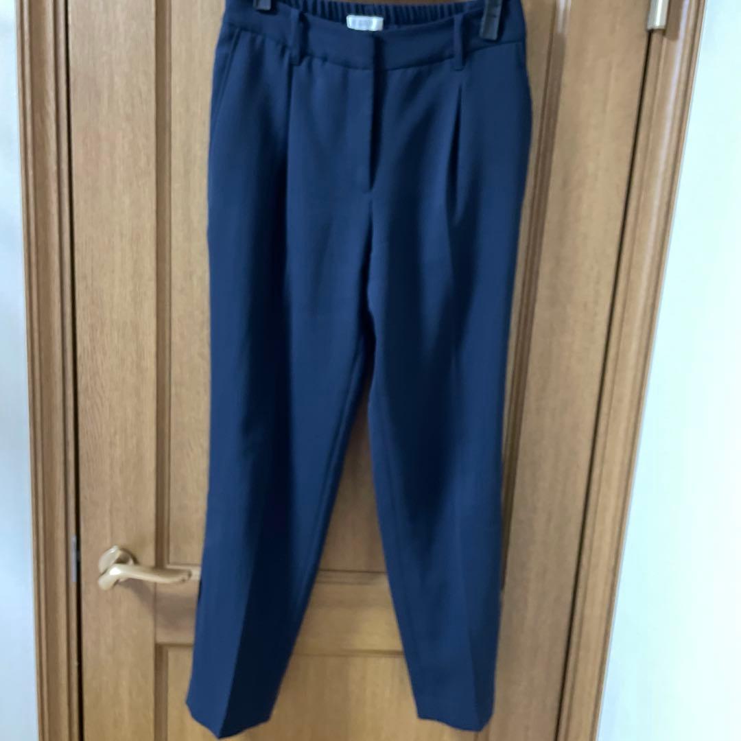 PLSTプラステネイビー パンツスーツ セットアップ　ボウタイブラウス３点セット