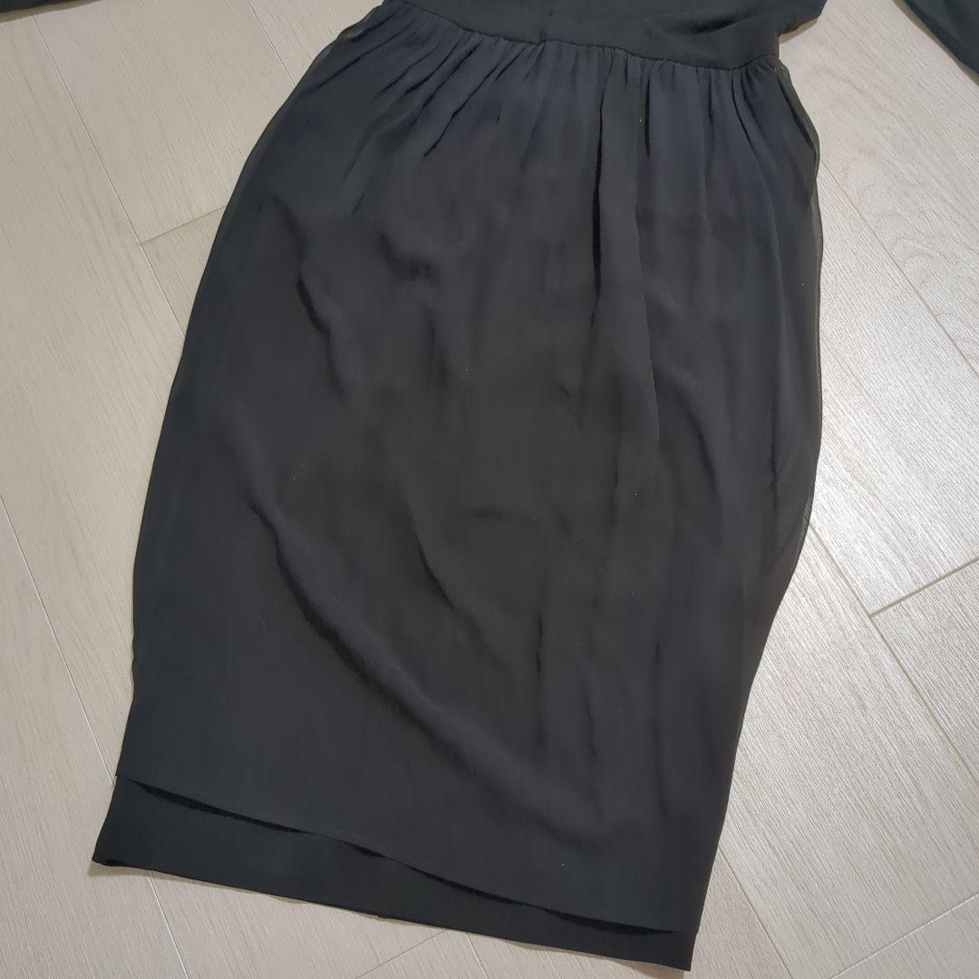 【美品】GUCCI 膝丈ワンピース ベルト付き ブラック　XS　細身