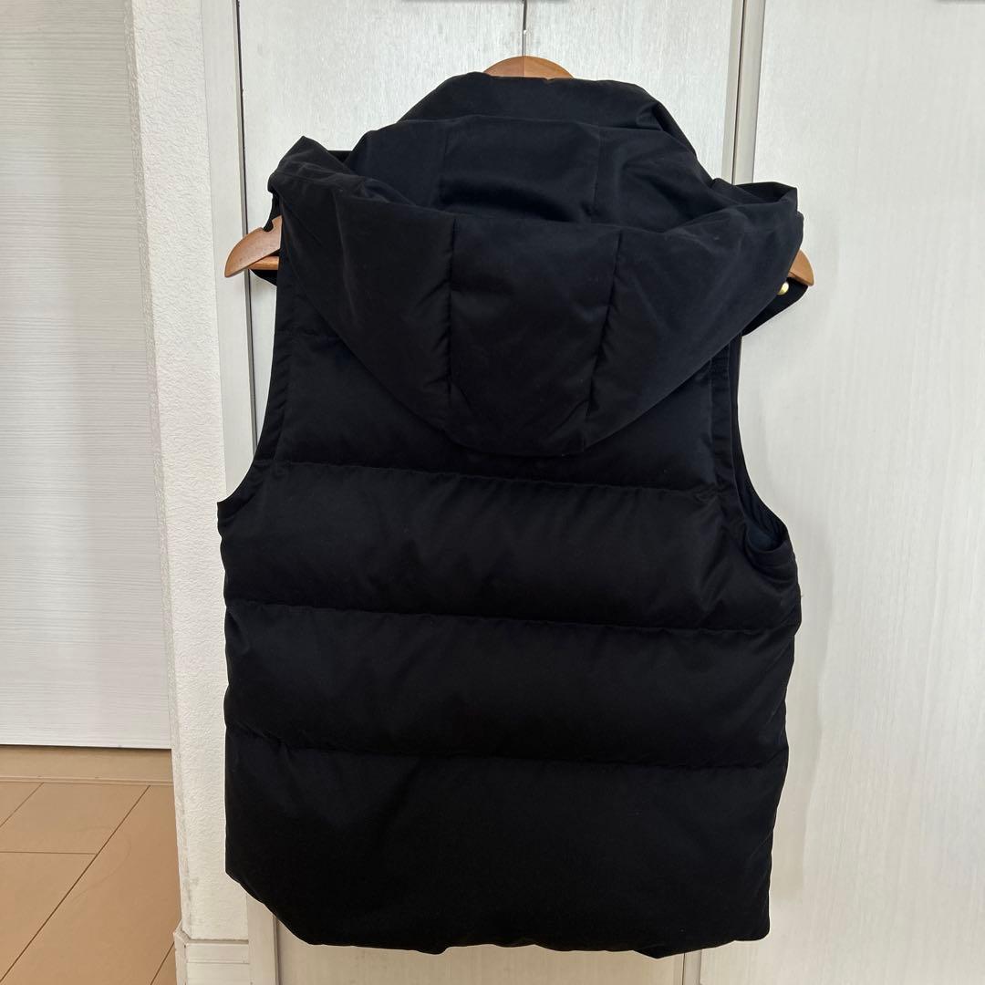 【タグ付き新品未使用品】アーバンリサーチフード付きネイビーダウンベスト