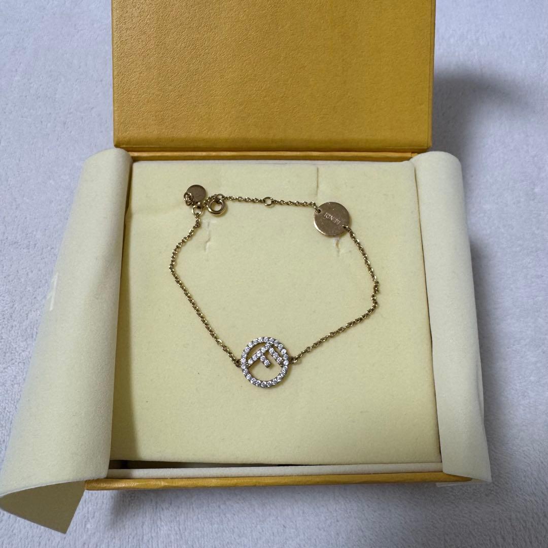 FENDI ブレスレット　箱あり