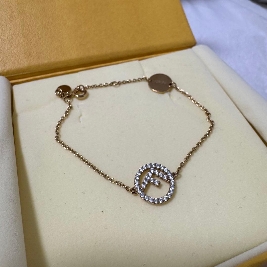 FENDI ブレスレット　箱あり
