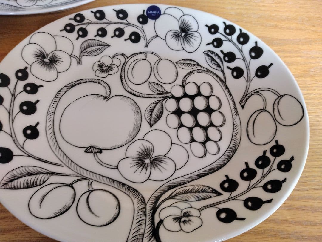 アラビア (ARABIA) ブラックパラティッシ オーバルプレート 25cm