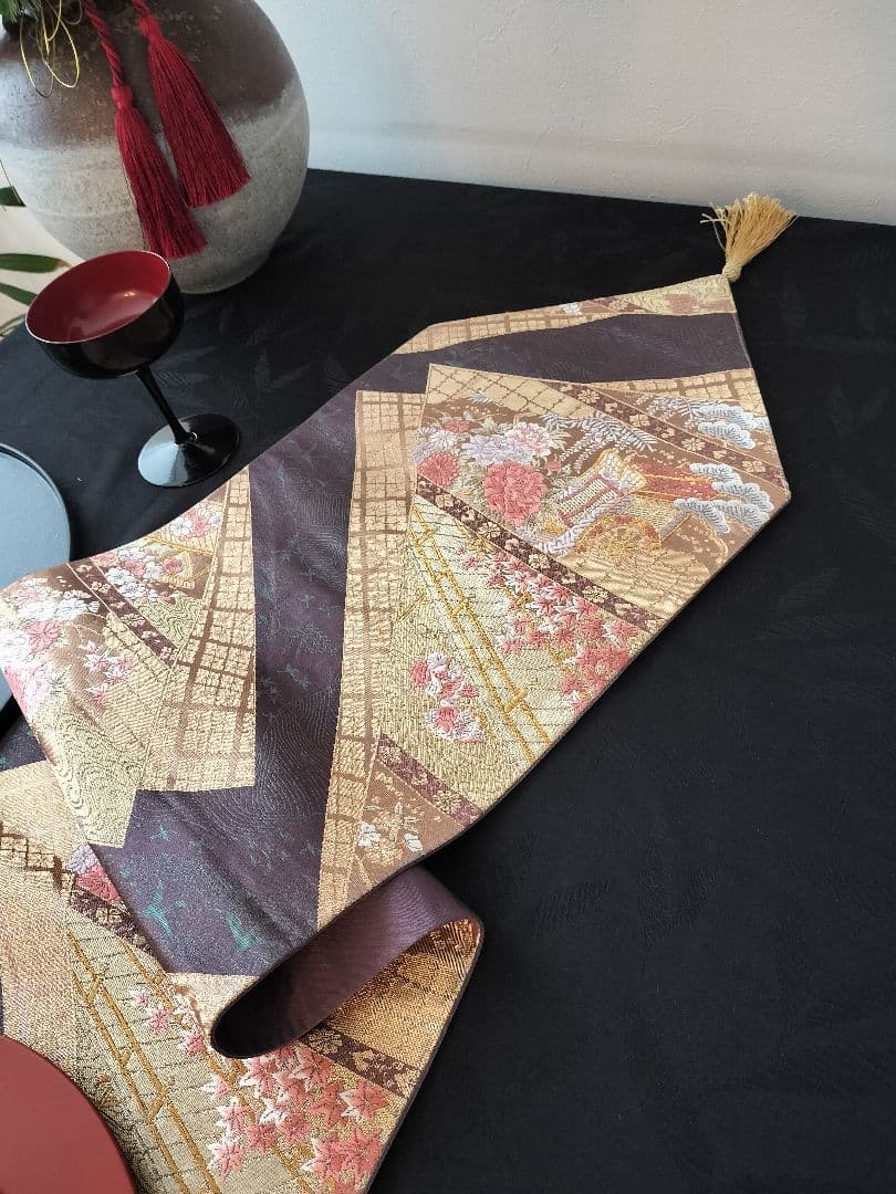 A945★高級‼️豪華刺繍‼️ひな祭り‼️テーブルランナー2m10cm