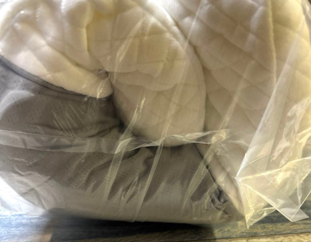 LAOGOT 枕 首が痛くならない 低め高め兼用 耳と後頭部の凹型中空設計 首こ