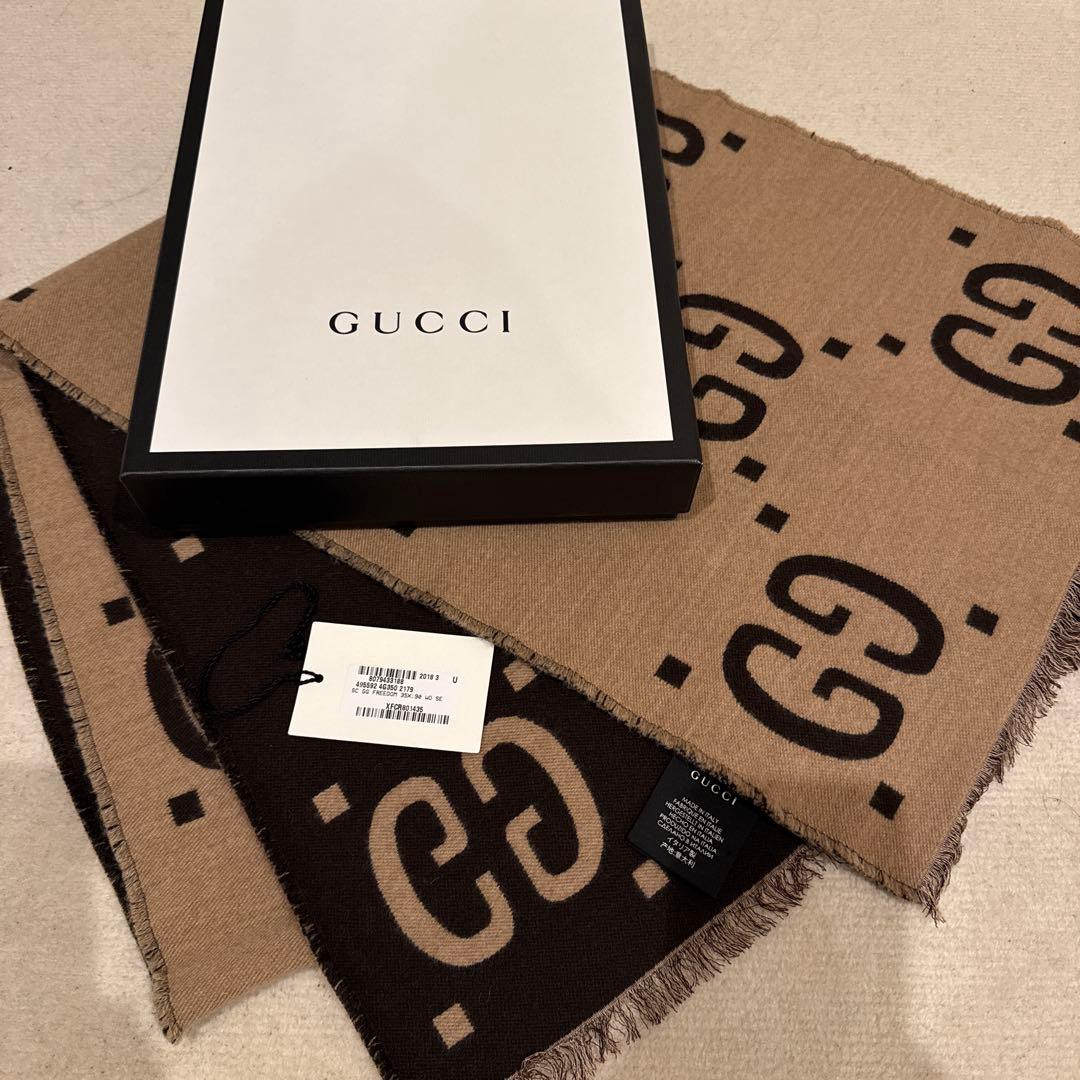 GUCCI GGロゴウールマフラー　35×190 箱付き