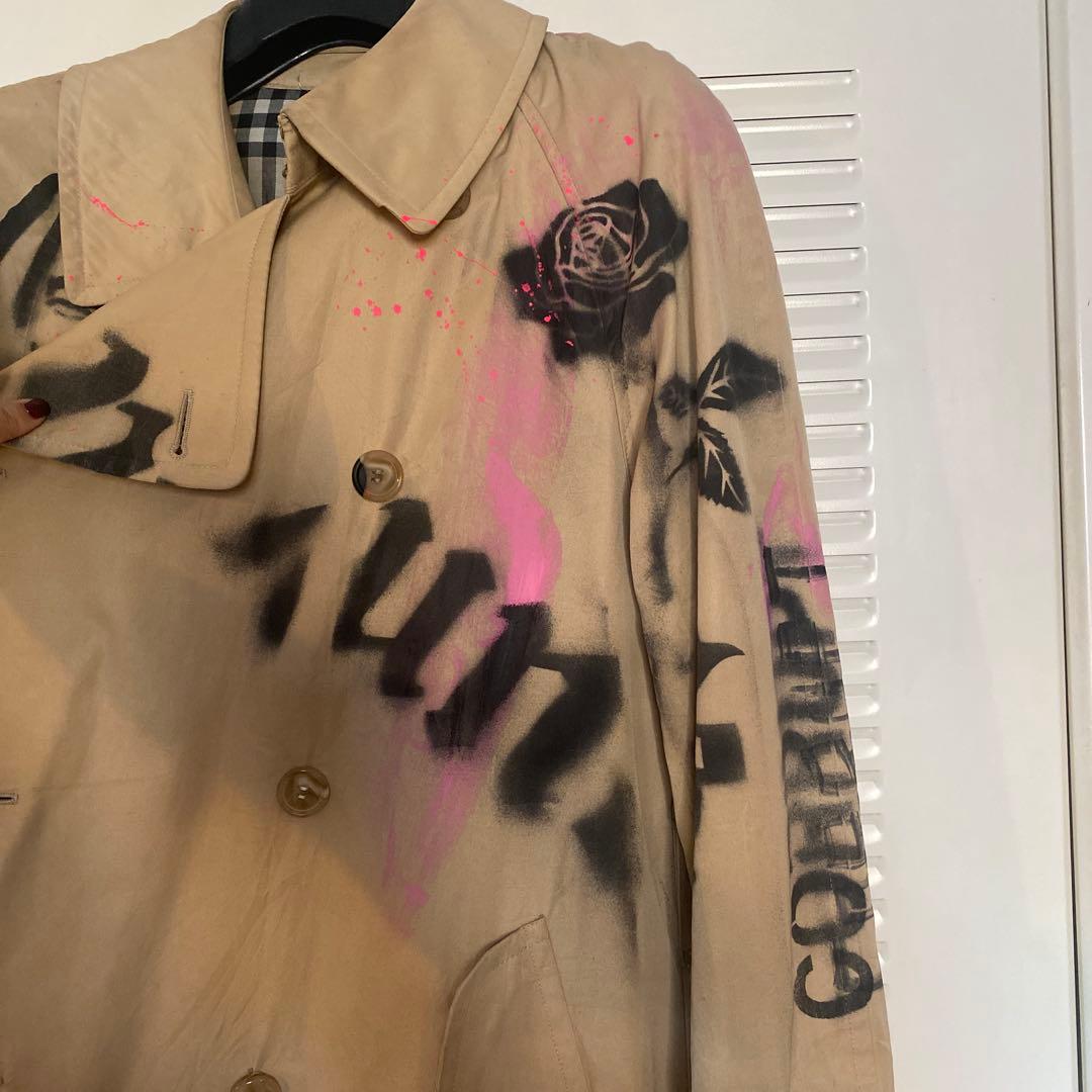 buggy手書きアート　Burberry トレンチコート