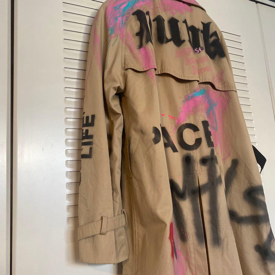 buggy手書きアート　Burberry トレンチコート