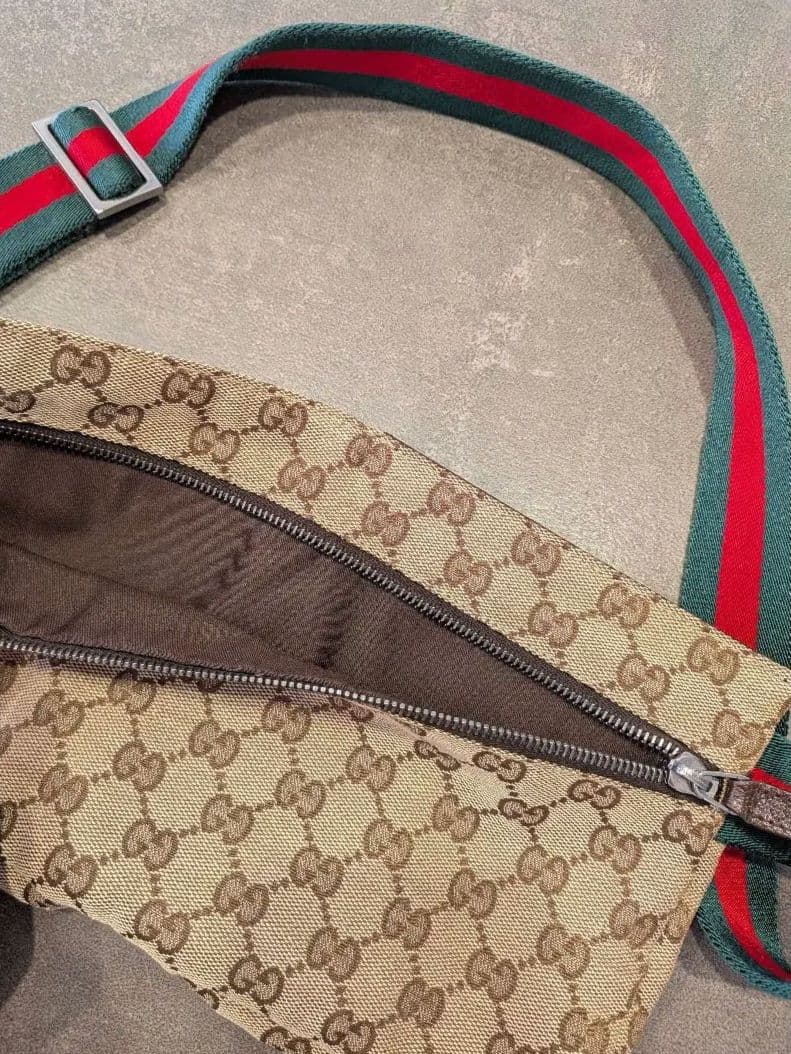 ✨超美品✨ Gucci ボディバッグ・ウエストポーチ