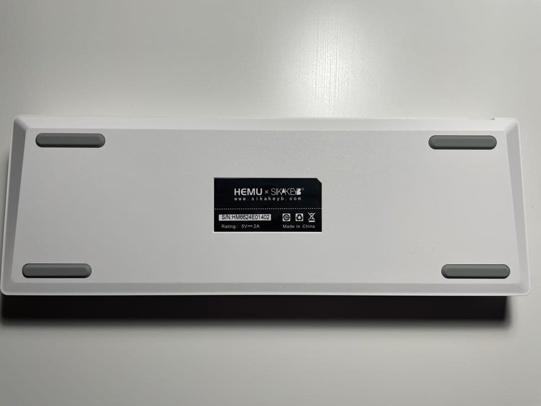 HM66 マグネティックキーボード ホワイト