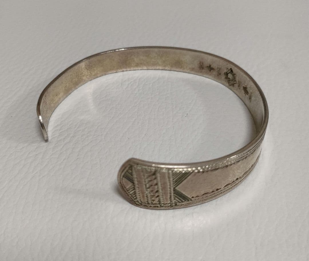 トゥアレグ　シルバー　バングル　ブレスレット　極美品2