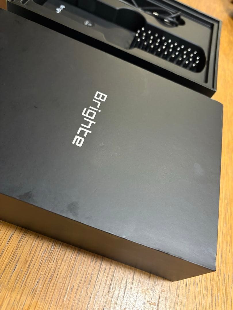 エレキブラシ 美顔器　Brighte