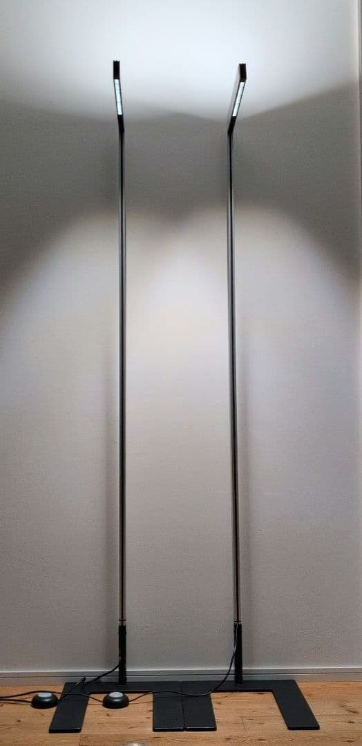 山田照明　フロアスタンドランプ　LED電灯器具　20年製