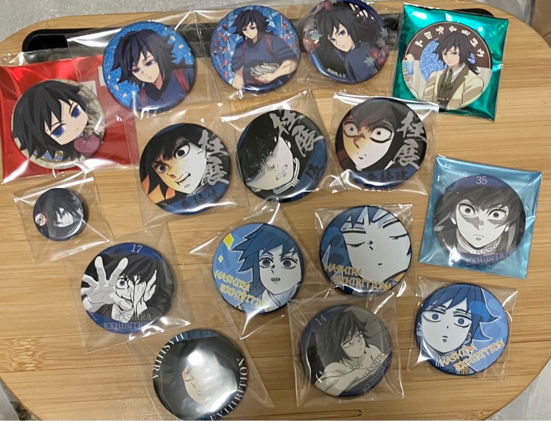 T*い様 鬼滅の刃 冨岡義勇 缶バッジ まとめてオークション 16点