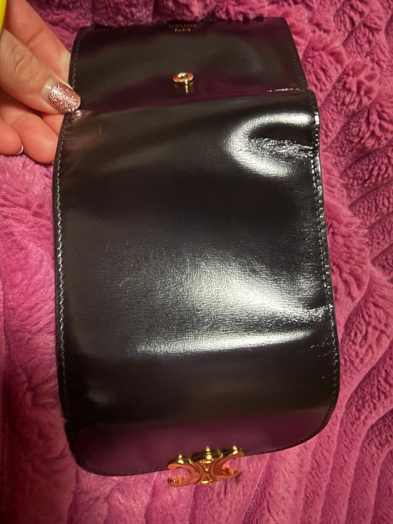 美品 CELINE トリオンフ 三つ折りウォレット（ブラック／ゴールド金具