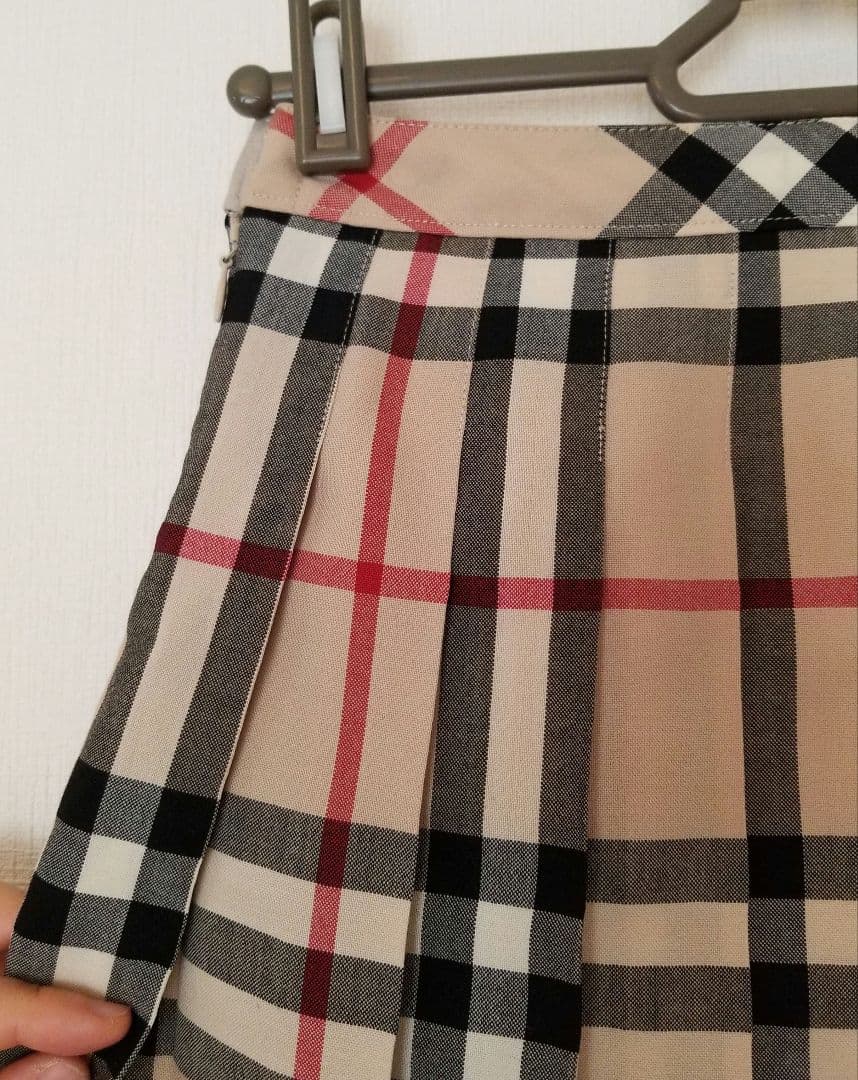 バーバリーキッズスカート 未使用近 ベージュノバチェック女の子120