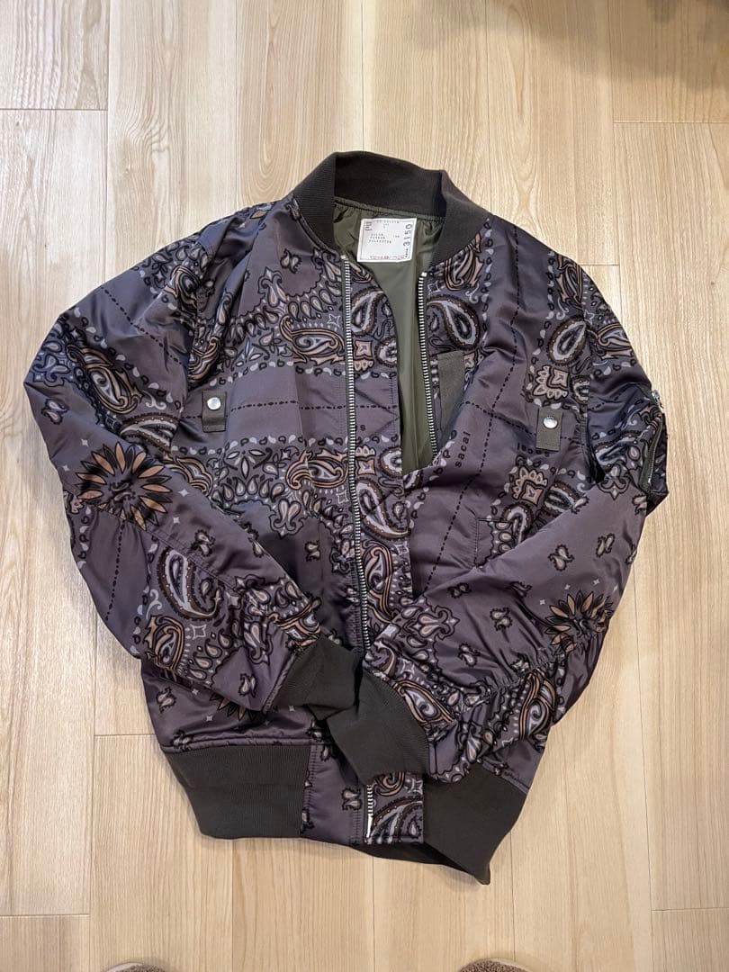 sacaiサカイ　ペイズリー柄　MA-1