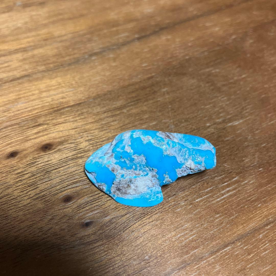 天然ターコイズ原石 当方で研磨済み！　アリゾナ スリーピングビューティー