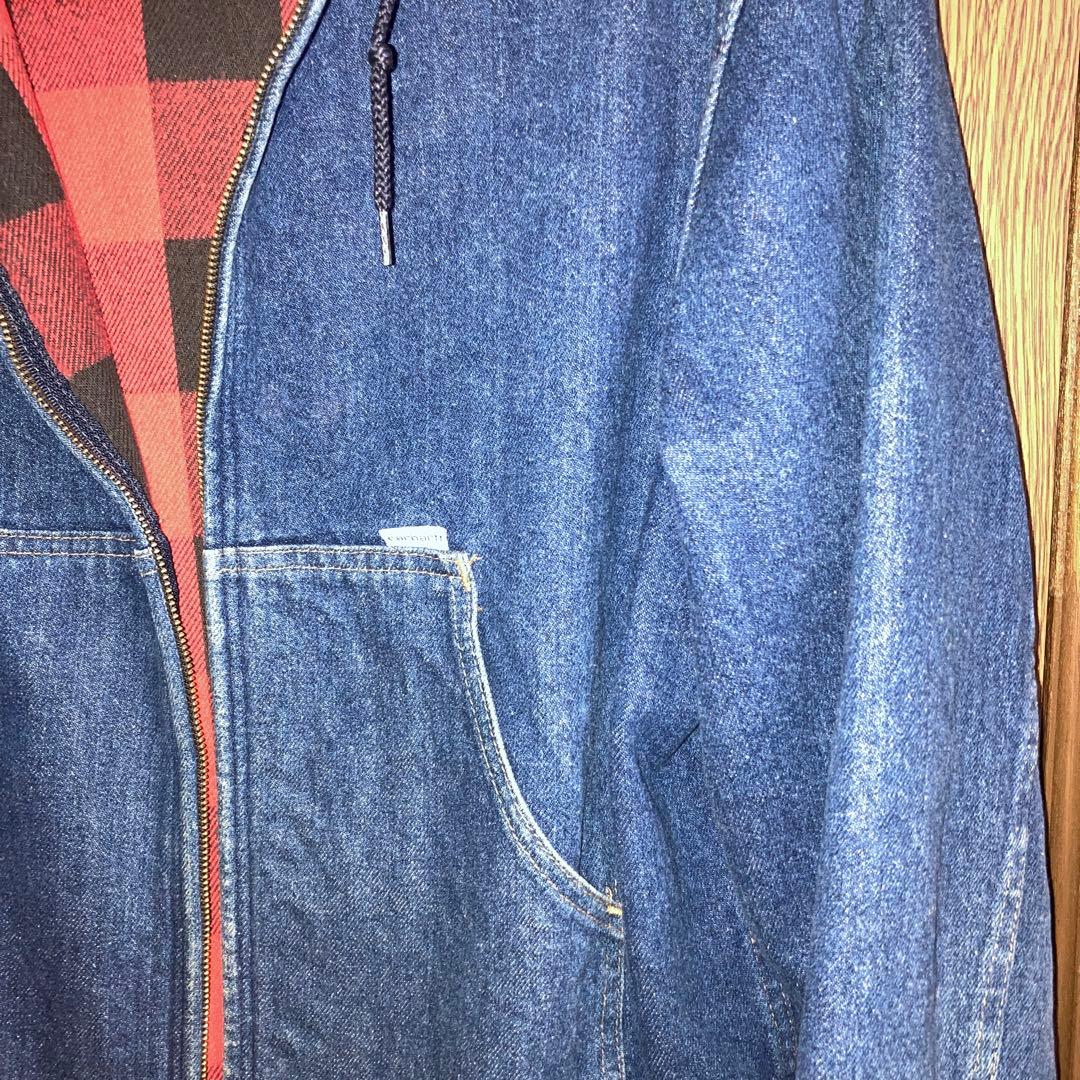 Carhartt 100周年アクティブパーカー