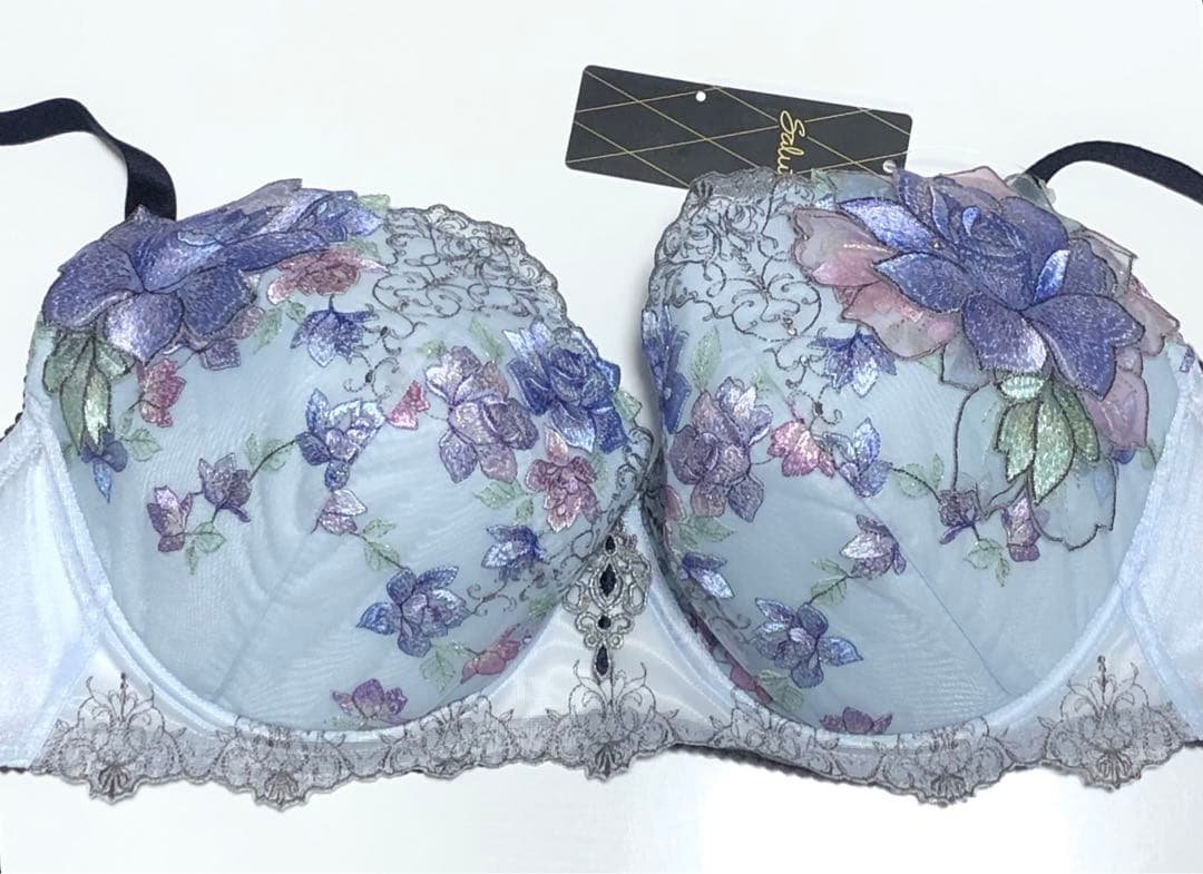 【I85LL】【希少】ワコール　サルート 23G ブラショーツ SX 新品未使用