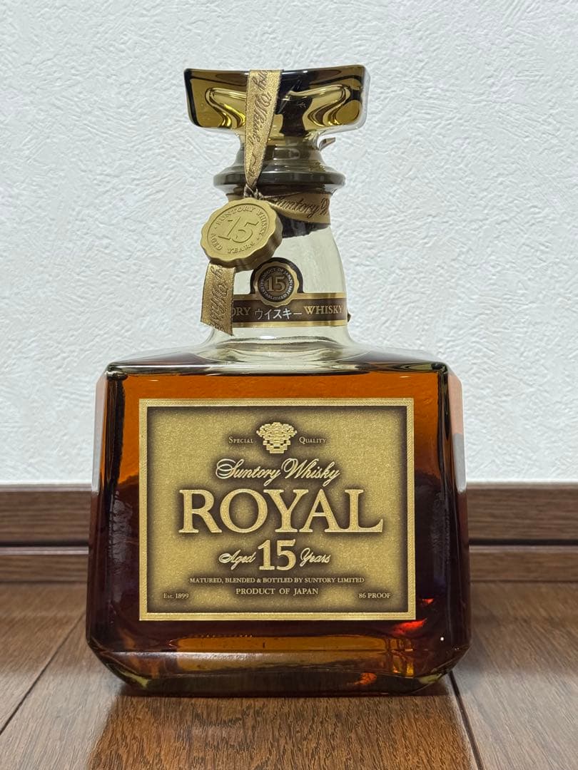 サントリー ウイスキー ローヤル 15年 ゴールドラベル 750ml 箱無し