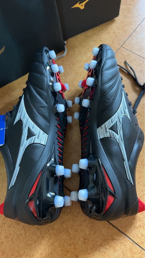 新品　モレリア　NEO4 サッカースパイク　ブラック　黒　ネオ4