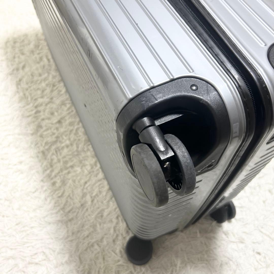 13836✨リモワ サルサ 4輪 TSAロック 特大 シルバー スーツケース