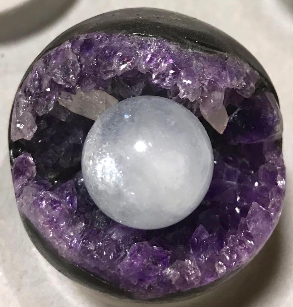 天然石　ウルグアイ産　アメジスト　笑口　ドーム　共生