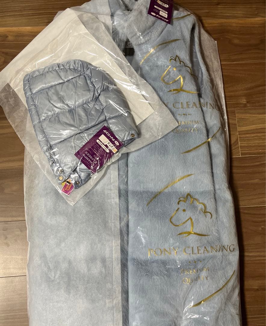 h*a様 HERNO 38M阪急梅田店にて購入品。エコファーダウンベスト フード