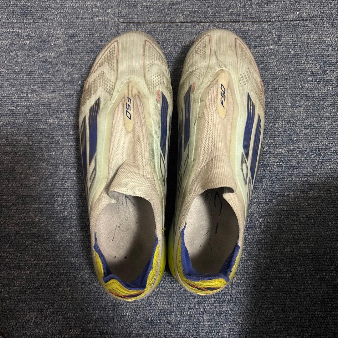 F50 サッカーシューズ ホワイト/ブルー/イエロー