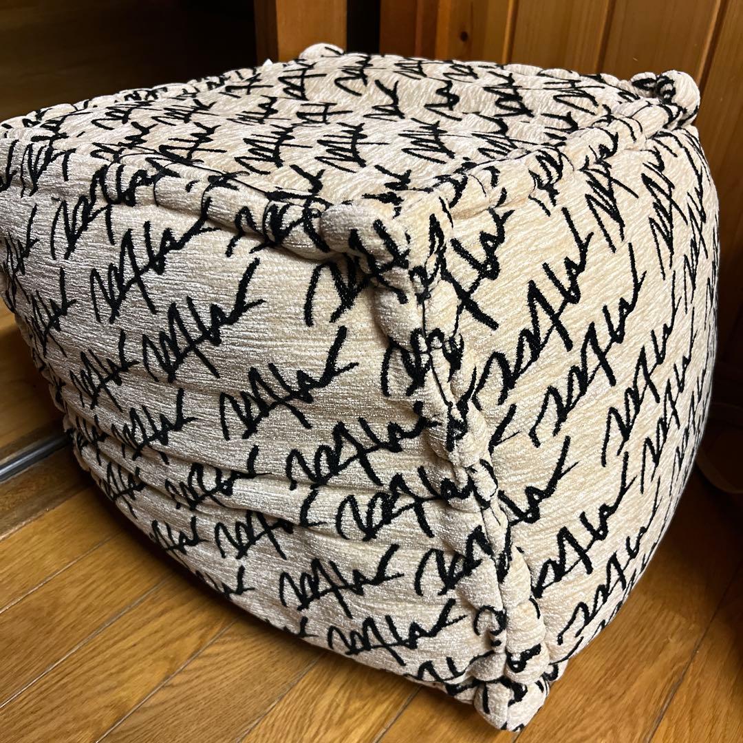 WTWダブルティーシェニール柄スツールクッション