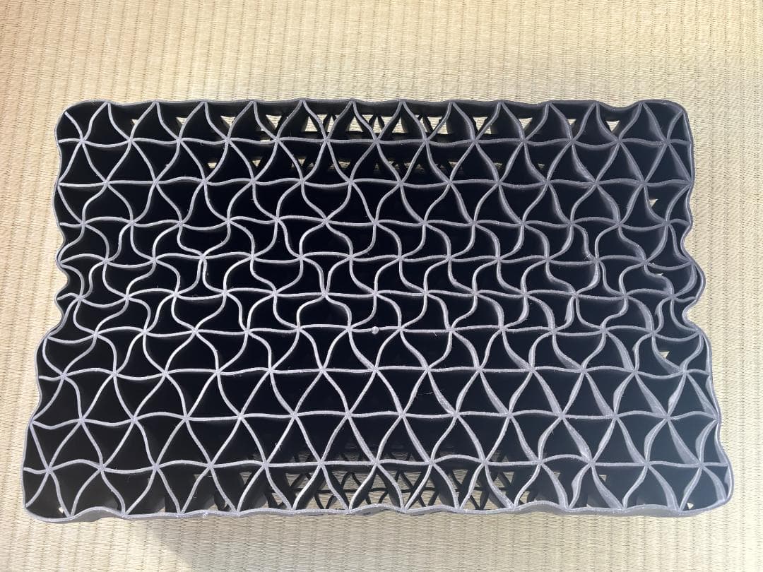 ヒツジのいらない枕 至極　中古 美品　TPE素材　高反発 通気性◎