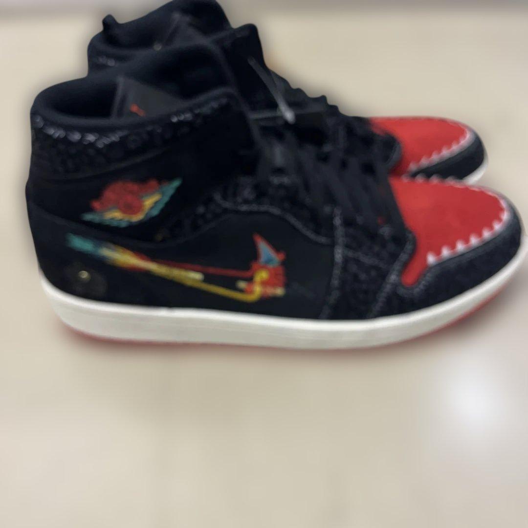 AIR JORDAN 1 MID SE シエンプレ ファミリア　新品