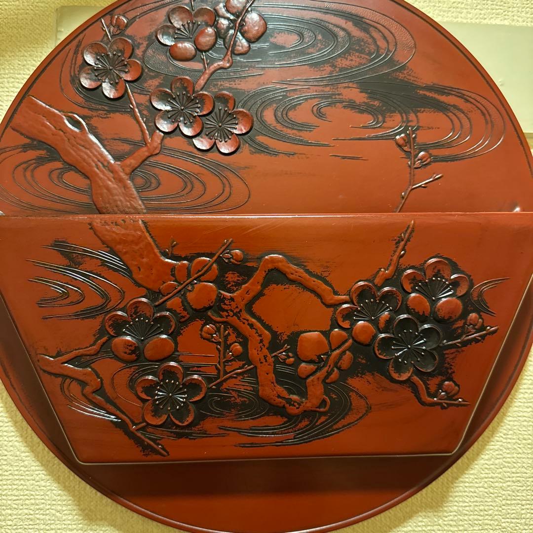 伝統工芸品である鎌倉彫の壁掛け状差しです。﻿