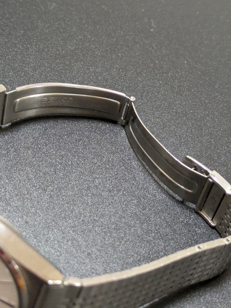 SEIKO GRAND QUARTZ アンティーク腕時計