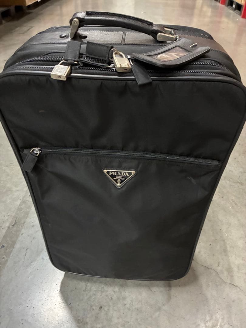 A）プラダ PRADA キャリーケース ブラック系 黒 スーツケース ナイロン