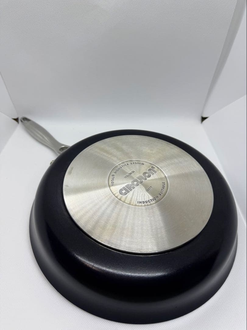 マイヤーサーキュロンシリーズ　フライパン、蓋、プレス　まとめ売り　8点　ユーズ品