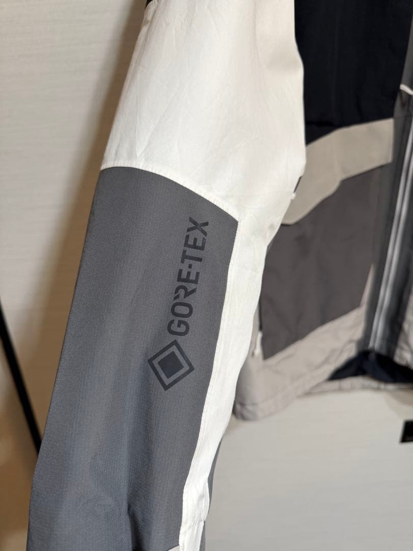 Burton GORE-TEX 2L バンシー ジャケット