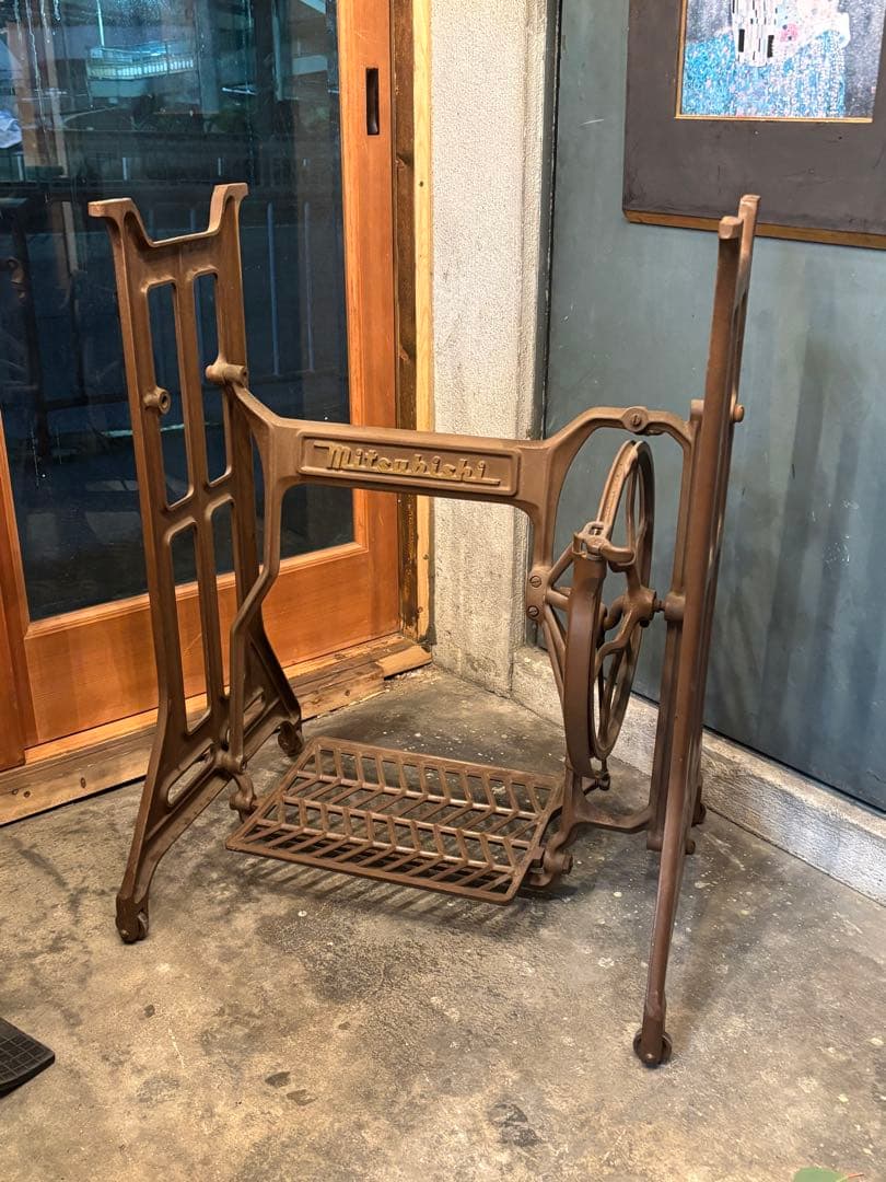 mitsubishi 三菱 足踏みミシン脚 アンティーク レトロ テーブル