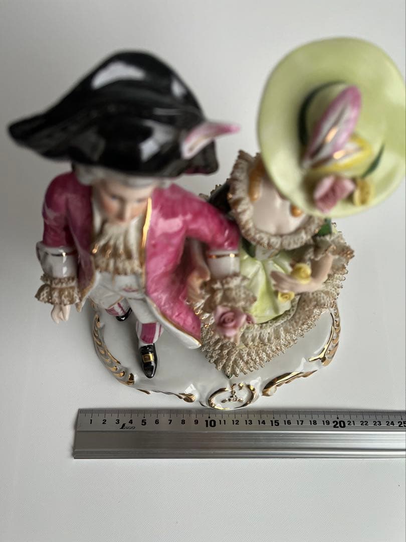 【磁器製アンティーク人形】 昭和から語りかけるセト・ノベルティ