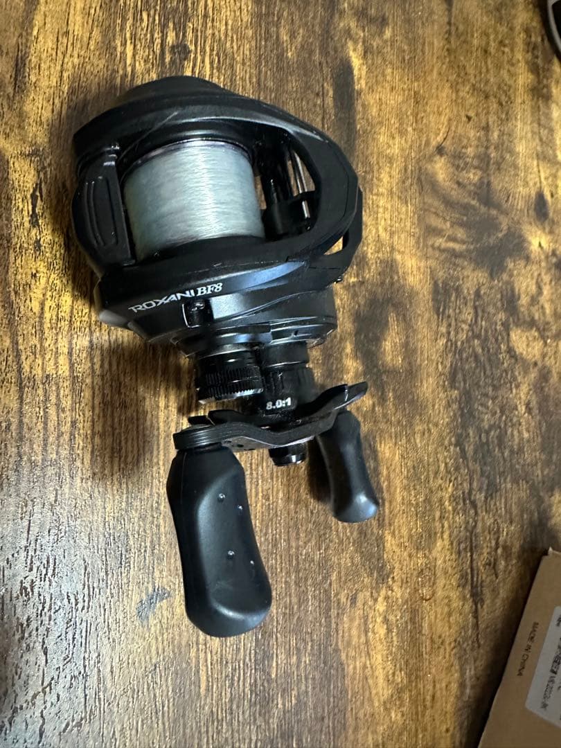 Abu Garcia ROXANI BF8 ベイトリール