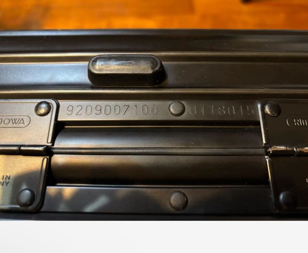 MONCLER × RIMOWA モンクレール×リモワ