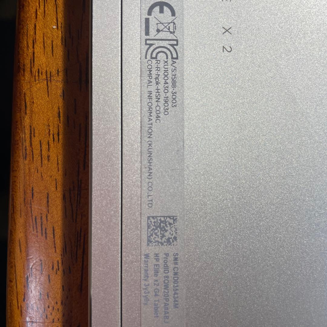 HP Elite x2 タッチスクリーン タブレット　pc