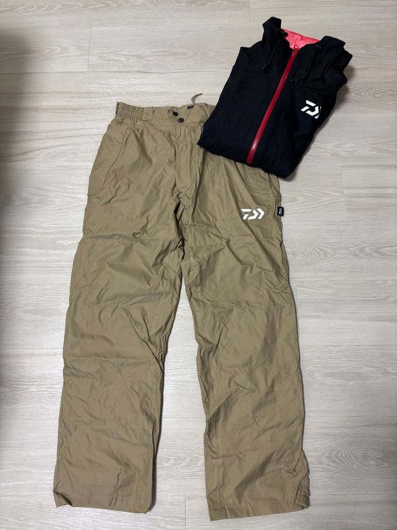 ダイワ♡防水ウェアー・上下セット(M)