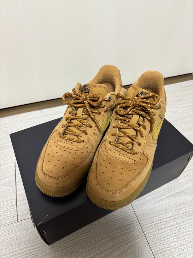 靴 Nike Air Force 1 '07 WB