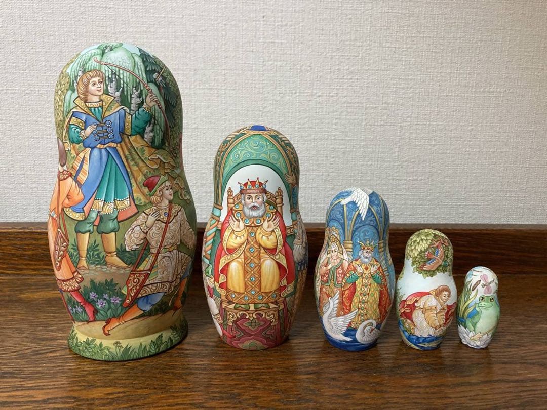 ロシア雑貨☆民話マトリョーシカ「蛙の王女」(5P)コブロフ工房